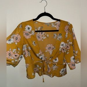 Cute Flowy Tie Crop Top